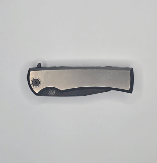 Chaves Knives Sangre Integral Street Folding Knife Bright Stonewashed Titanium Black PVD M390 Blade